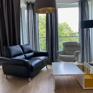 Penthouse An Der Contrescarpe Apartment